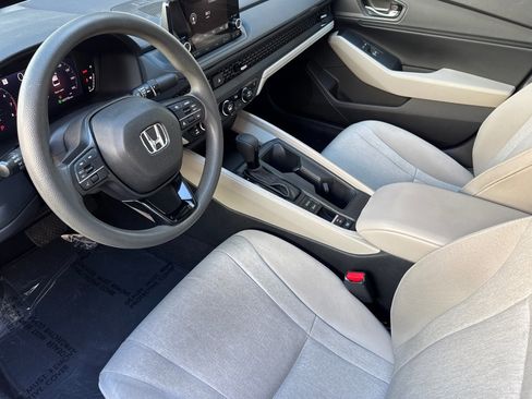 Used 2023 Honda Accord EX image 7