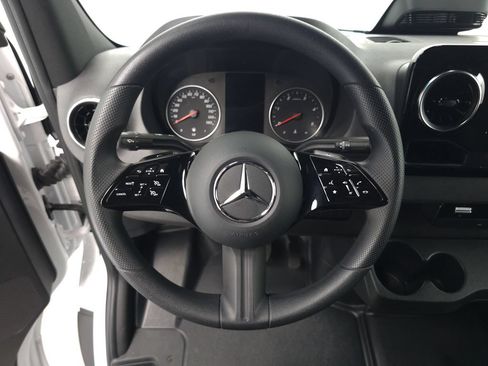 Used 2026 Mercedes-Benz Sprinter 2500 image 11