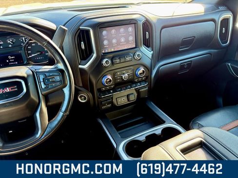 Used 2022 GMC Sierra 2500 AT4 image 30