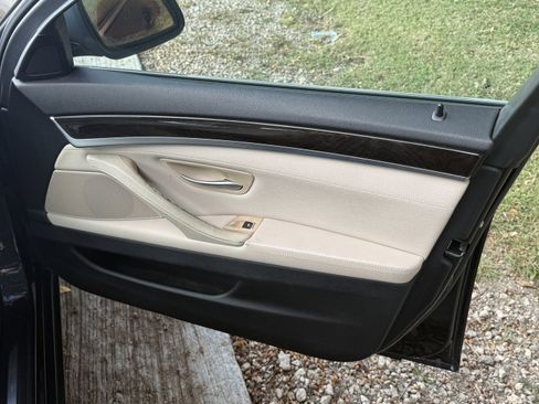 Used 2013 BMW 528i xDrive Sedan image 25