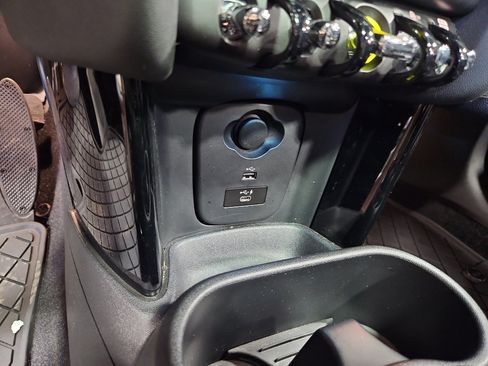 Used 2022 MINI Cooper SE FWD image 18