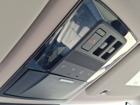 Used 2025 Mitsubishi Outlander SEL FWD image 32