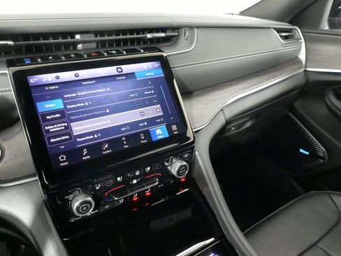 Used 2022 Jeep Grand Cherokee Overland image 48