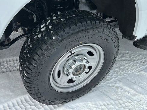 Used 2022 Ford F250 XL w/ Power Equipment Group image 17