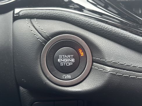 Used 2023 Dodge Durango SXT Launch Edition image 18