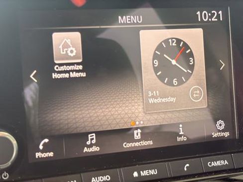 Used 2025 Nissan Pathfinder S image 17