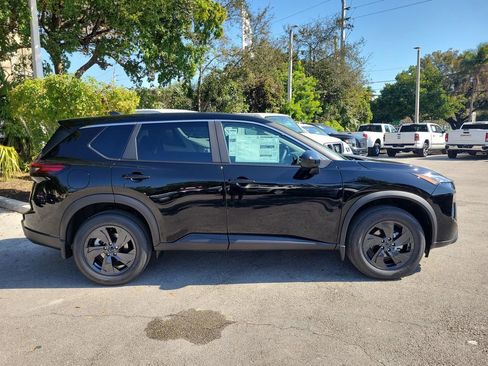 New 2026 Nissan Rogue SV image 8