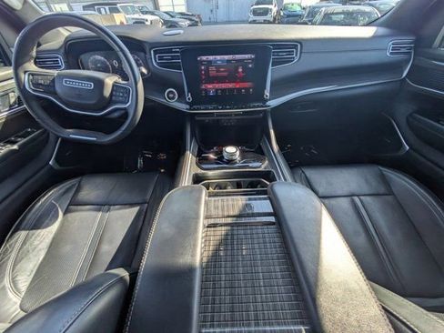Used 2022 Jeep Wagoneer Series II image 13