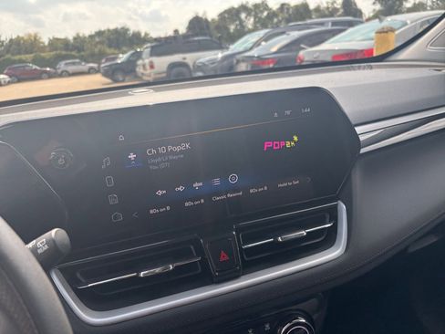 Used 2025 Chevrolet TrailBlazer LT image 21