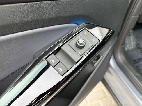 Certified 2023 Volkswagen ID.4 Pro S Plus image 13