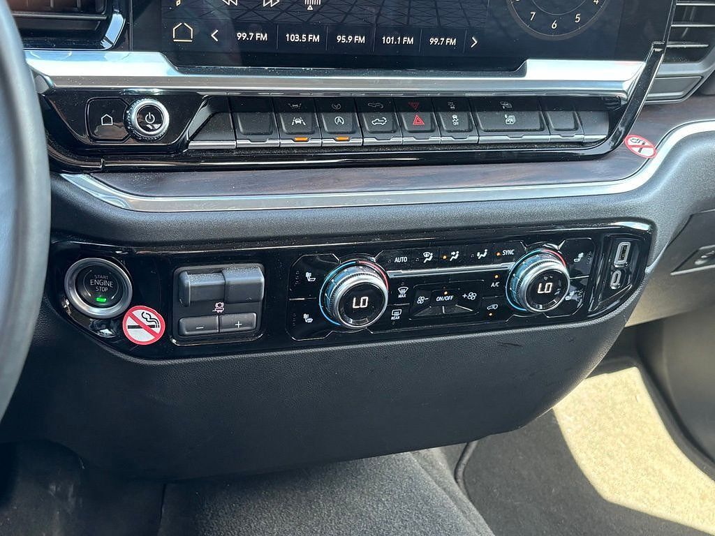 Used 2025 GMC Sierra 1500 SLT RWD image 39