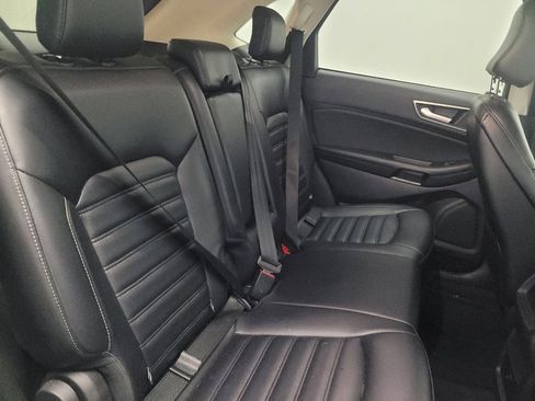 Used 2023 Ford Edge SEL image 19