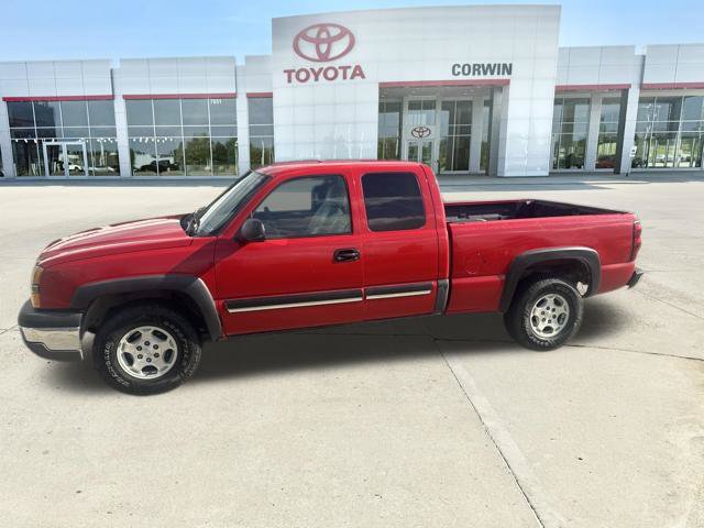 Used 2004 Chevrolet Silverado 1500 4x4 Extended Cab w/ Light Duty Power Package image 5