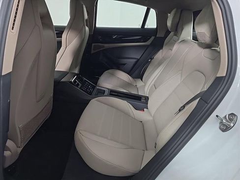 New 2026 Porsche Panamera 4 image 15