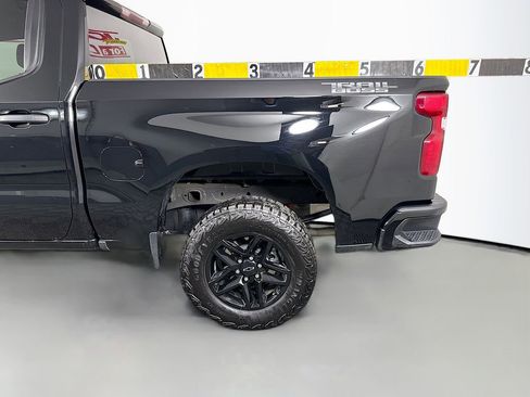 Used 2024 Chevrolet Silverado 1500 Custom Trail Boss w/ Midnight Edition image 13