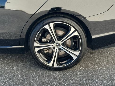 Used 2025 Mercedes-Benz C 300 Sedan image 2