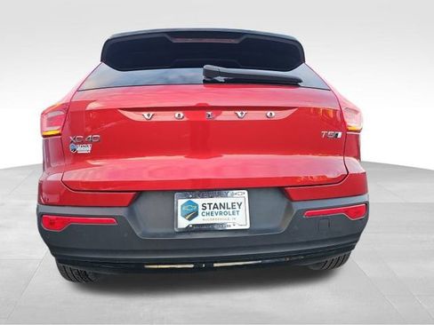 Used 2021 Volvo XC40 T5 R-Design w/ Advanced Package image 16