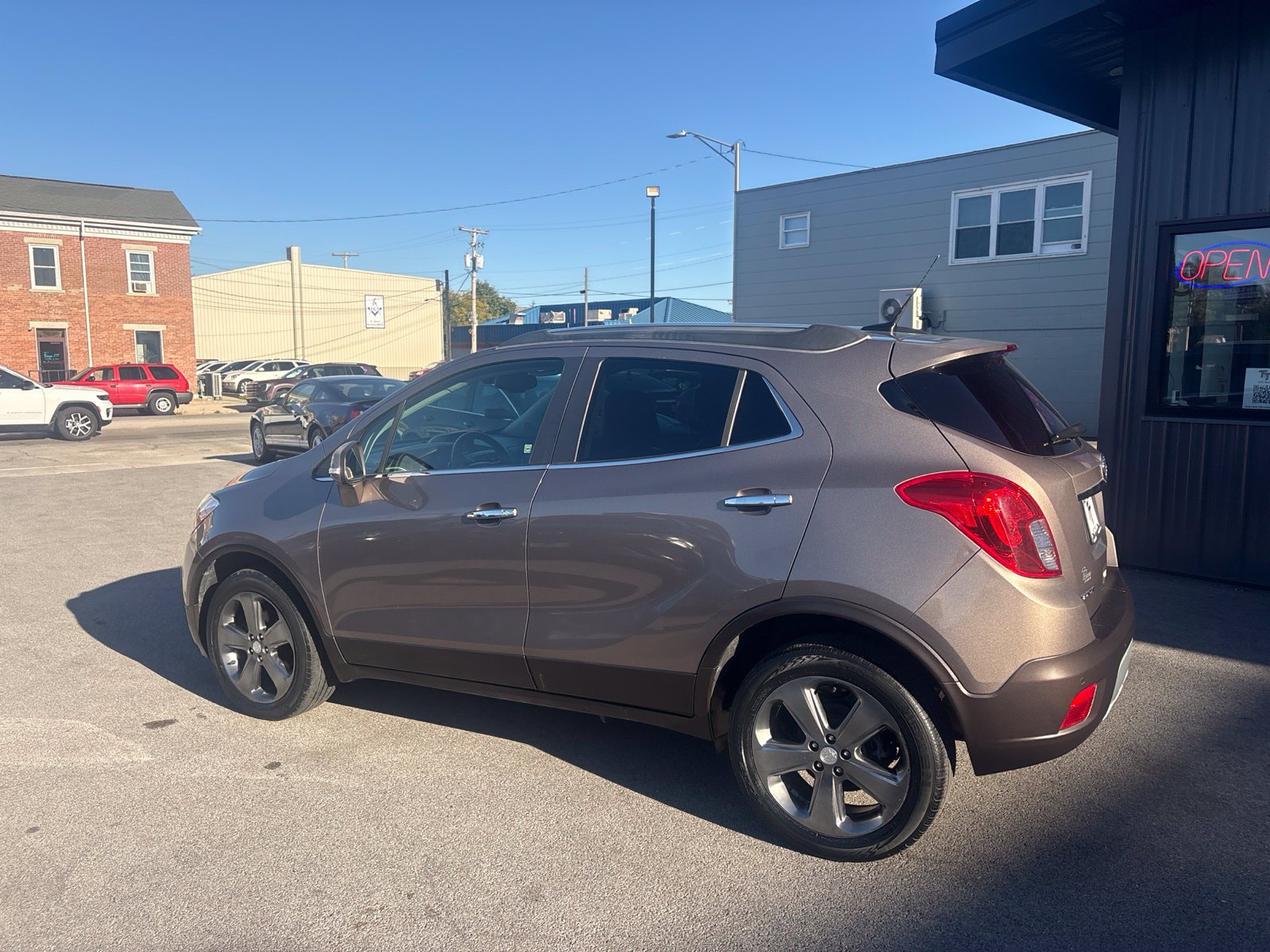 Used 2014 Buick Encore Premium AWD/4WD image 2