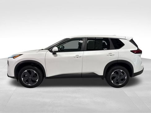 Used 2024 Nissan Rogue SV AWD/4WD image 43