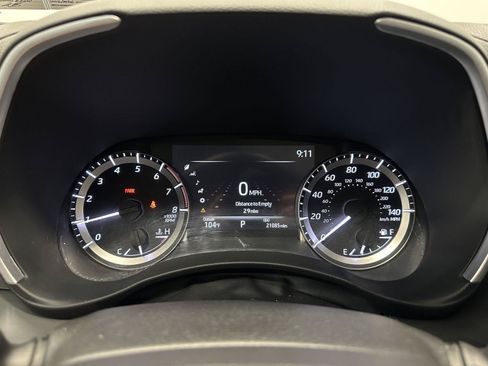 Used 2023 Toyota Highlander XLE AWD/4WD image 20
