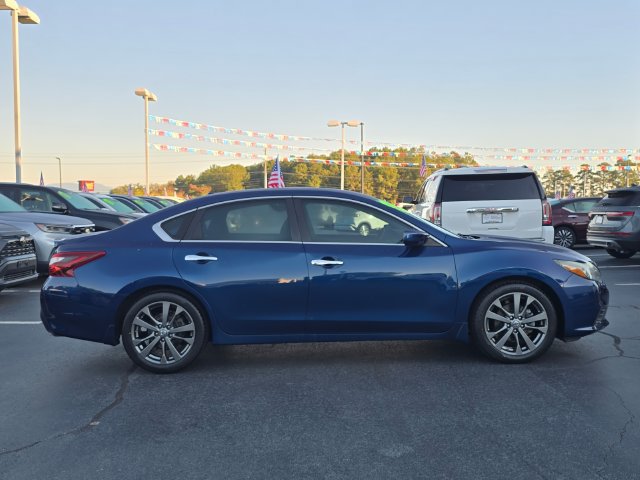 Certified 2018 Nissan Altima 2.5 SR w/ SR Special Edition FWD image 2
