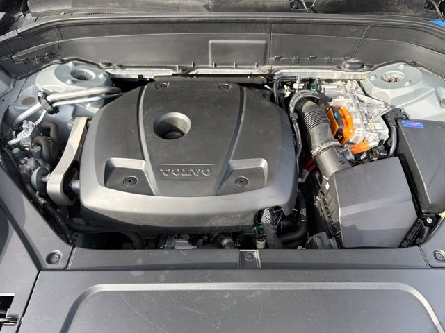 Certified 2024 Volvo XC90 T8 Plus w/ Protection Package Premier AWD/4WD image 34