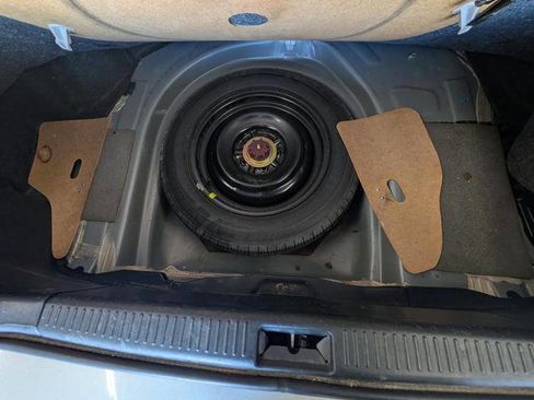 Used 2002 Toyota Solara SE FWD image 25
