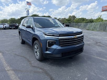New 2026 Chevrolet Traverse LT w/ Sun and Wheel Package