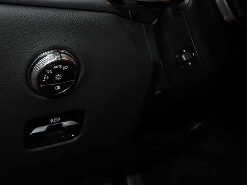 Used 2023 Mercedes-Benz GLC 300 image 10