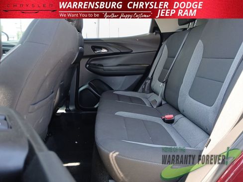 Used 2023 Chevrolet TrailBlazer LT w/ Convenience Package FWD image 13