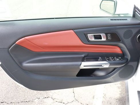 Used 2024 Ford Mustang Premium image 10