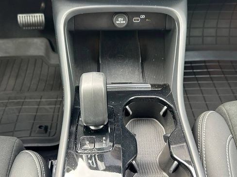 Used 2023 Volvo C40 P8 Recharge Ultimate w/ Protection Package Premier AWD/4WD image 25