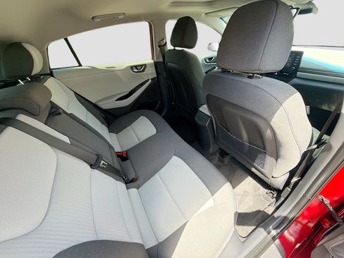 Used 2020 Hyundai Ioniq SEL FWD image 26