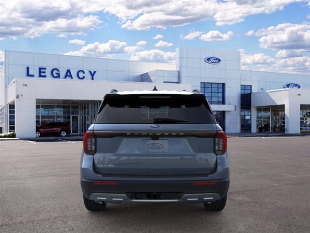 New 2026 Ford Explorer Active w/ Active Comfort Package RWD image 5