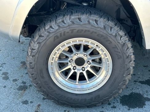 Used 2016 Toyota 4Runner SR5 RWD image 13
