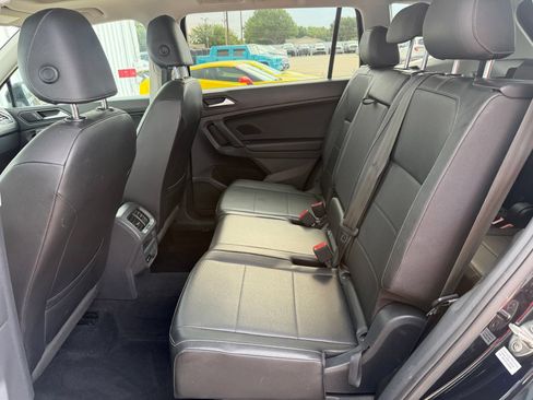 Used 2019 Volkswagen Tiguan SE w/ Panoramic Sunroof Package FWD image 23