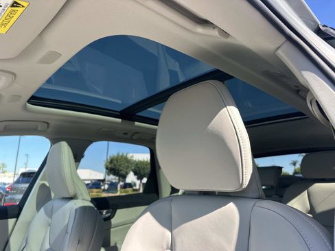 New 2026 Volvo XC60 B5 Ultra w/ Protection Package Premier image 24