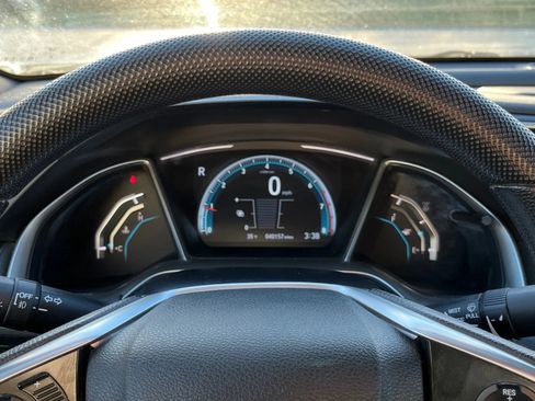 Used 2017 Honda Civic EX-T image 19