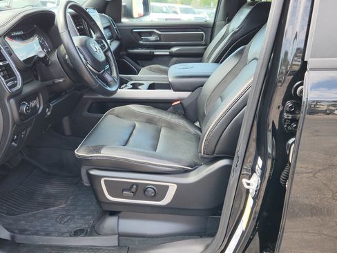 Used 2023 RAM 1500 Laramie AWD/4WD image 18