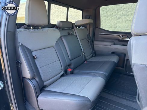 Used 2022 Chevrolet Silverado 1500 ZR2 image 12