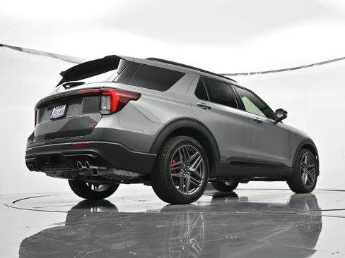 New 2026 Ford Explorer ST w/ Sun And Sound Package image 57