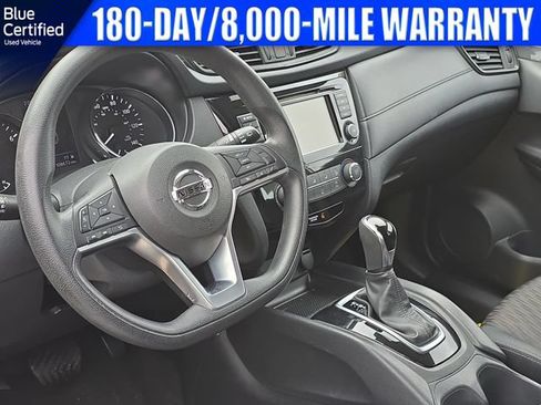 Used 2019 Nissan Rogue S FWD image 16
