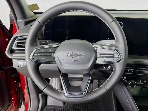 New 2026 Chevrolet Traverse LT w/ Midnight/Sport Edition AWD/4WD image 12