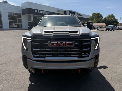 New 2026 GMC Sierra 2500 AT4 w/ AT4 Premium Plus Package AWD/4WD image 8