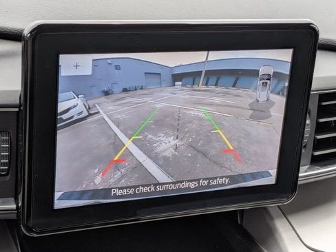 Used 2021 Ford Explorer XLT w/ Equipment Group 202A RWD image 29