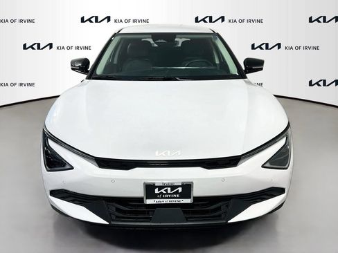 New 2026 Kia EV6 Light RWD image 2