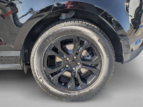 Used 2020 Land Rover Range Rover Evoque S image 28