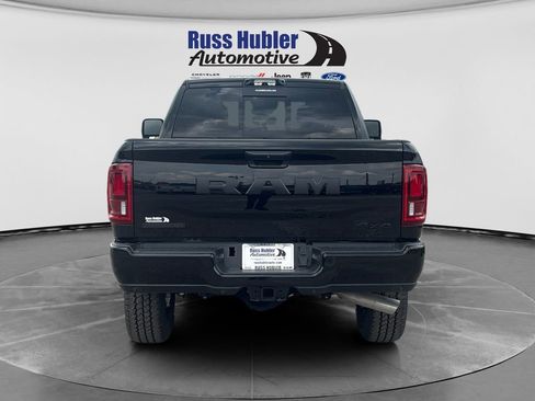 New 2025 RAM 2500 Big Horn AWD/4WD image 4