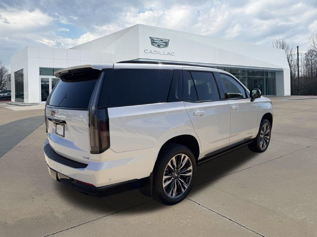 Used 2025 Cadillac Escalade Sport Platinum AWD/4WD image 3