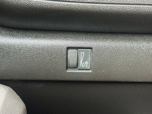 Used 2024 Chevrolet Colorado Trail Boss w/ Technology Package image 40